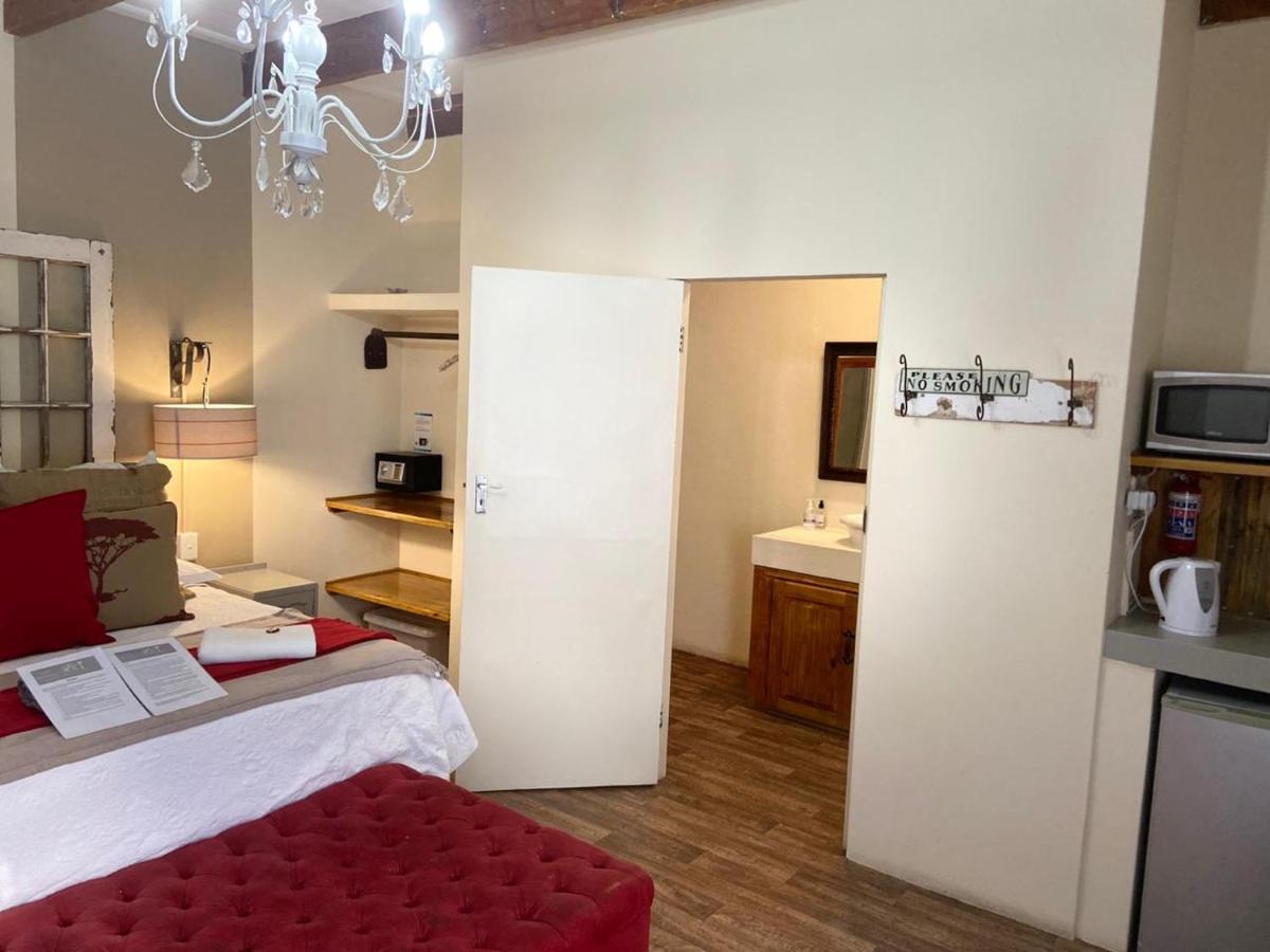 Cape Karoo Guesthouse 보퍼트웨스트 외부 사진
