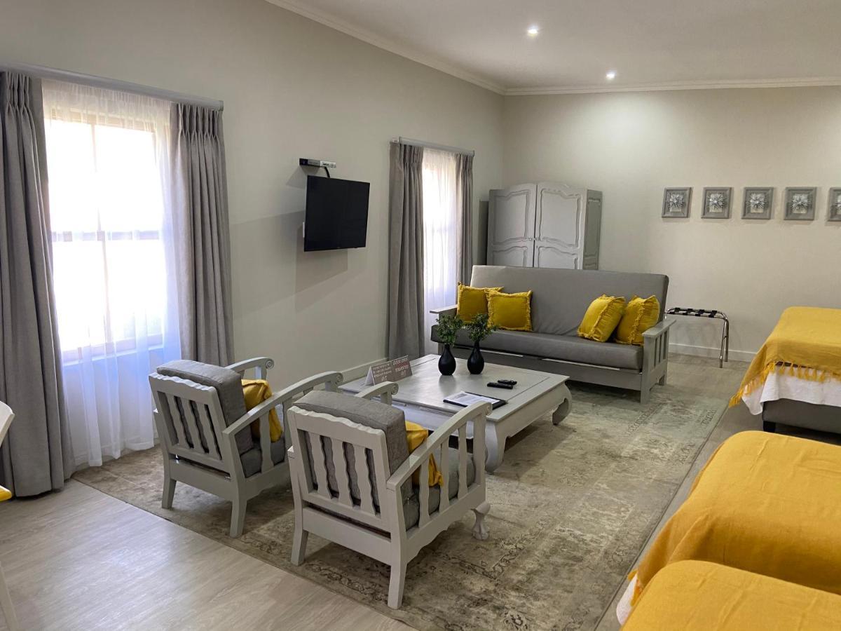 Cape Karoo Guesthouse 보퍼트웨스트 외부 사진