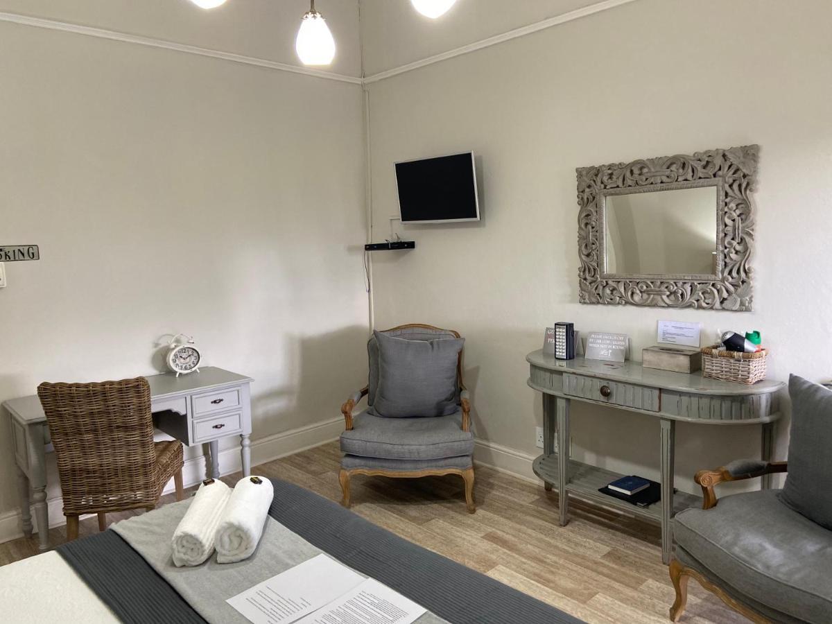 Cape Karoo Guesthouse 보퍼트웨스트 외부 사진