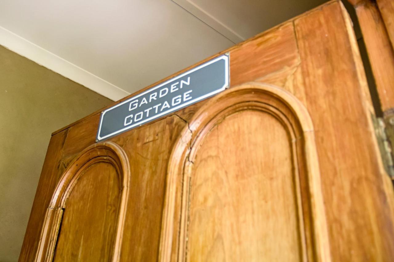 Cape Karoo Guesthouse 보퍼트웨스트 외부 사진